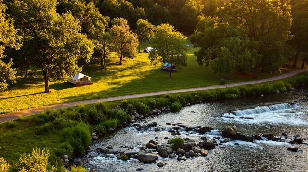 Top campings fournissant luxe et confort en ardèche